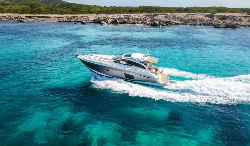 Sessa Marine C38 2011