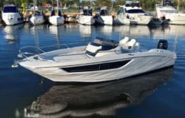 Sessa Marine Key Largo 27 2023